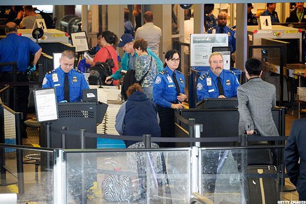 June Report: 73 TSA Employees Linked To Terrorism Featured