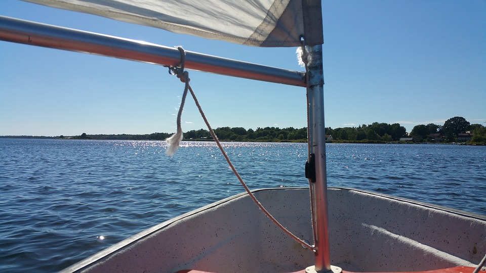 US man deported by Russia after washing ashore in small dinghy