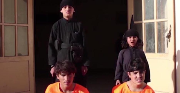 ISIS video shows young children being forced to execute prisoners Featured