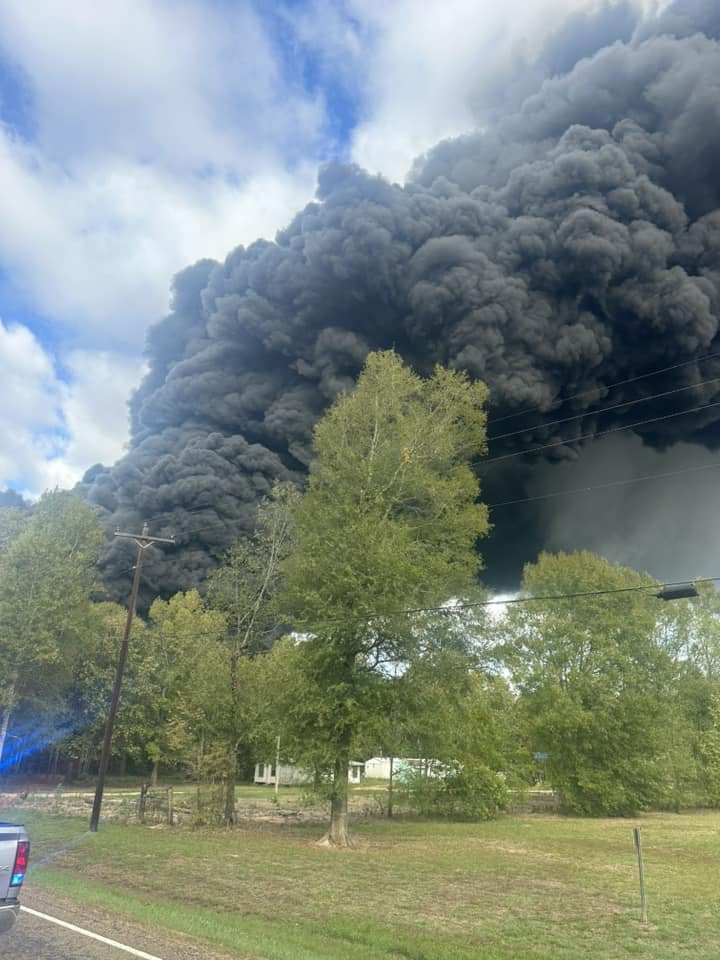 Pic/Vid: Explosion in Texas; shelter in place order issued