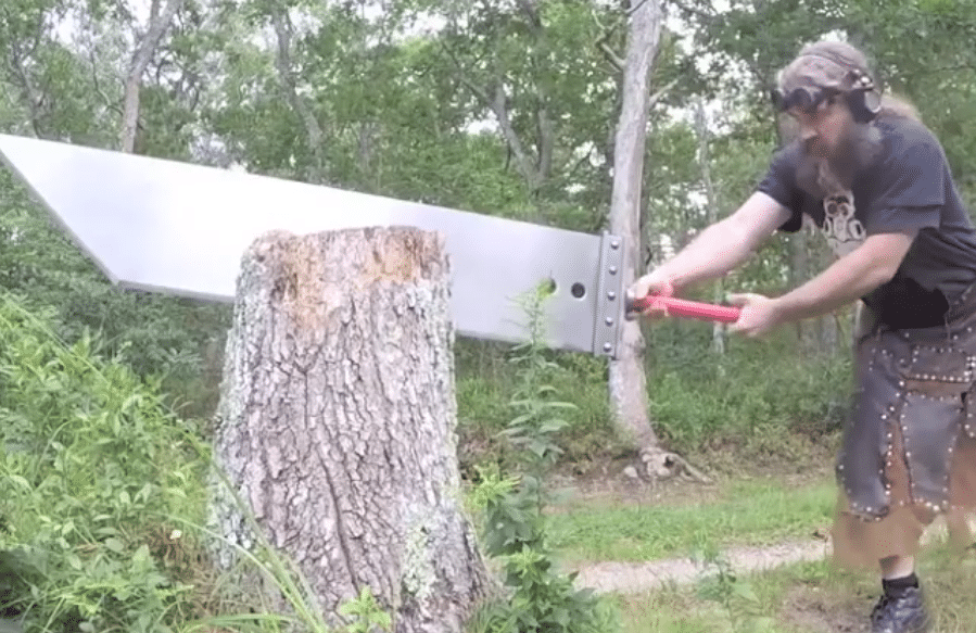 Watch this blacksmith's insanely massive fantasy swords American