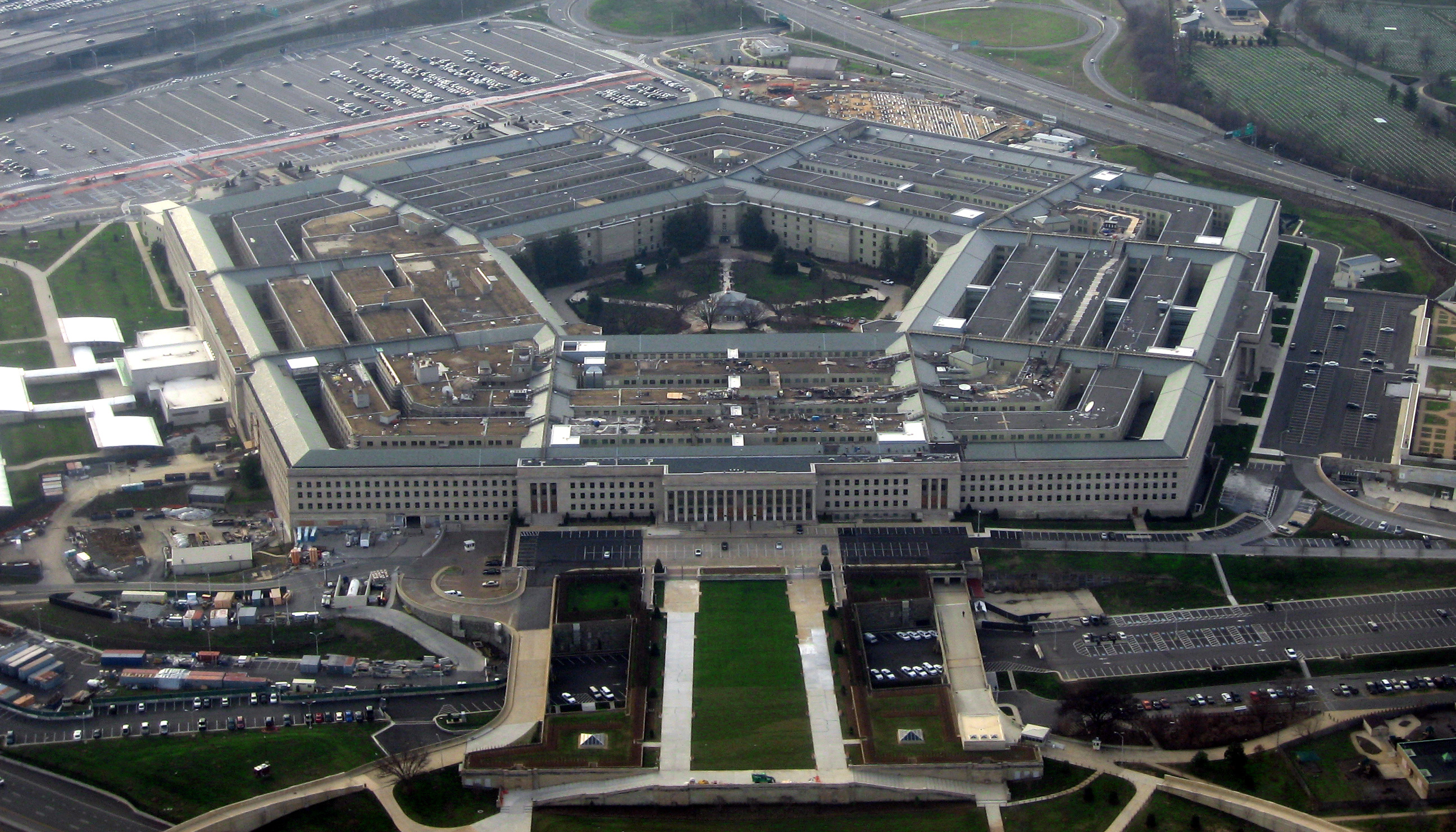 Pentagon Demanding That Thousands of California Soldiers Repay Enlistment Bonuses A Decade Later Featured