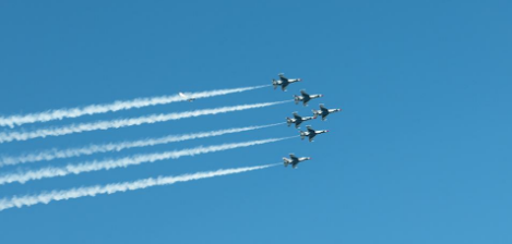 Air Force ThunderBirds Fly Over One World Trade Center, Hudson River ...