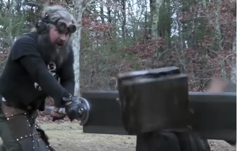 This Blacksmith Makes Insanely Massive Fantasy Swords Featured