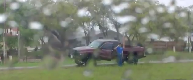 Soldier Pulls Over During Rain Storm To Salute Fallen Veteran Featured