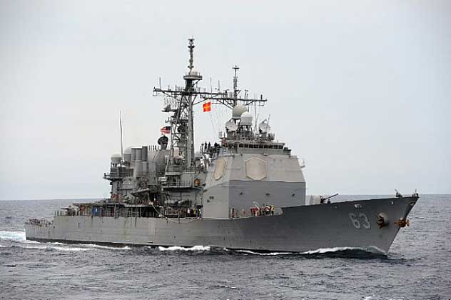 SHOWDOWN: Chinese Try To Halt U.S. Cruiser In International Waters Featured
